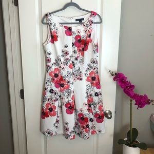 American Living Size 14 Pink and White Pleated Floral Scoopneck A-line Dress